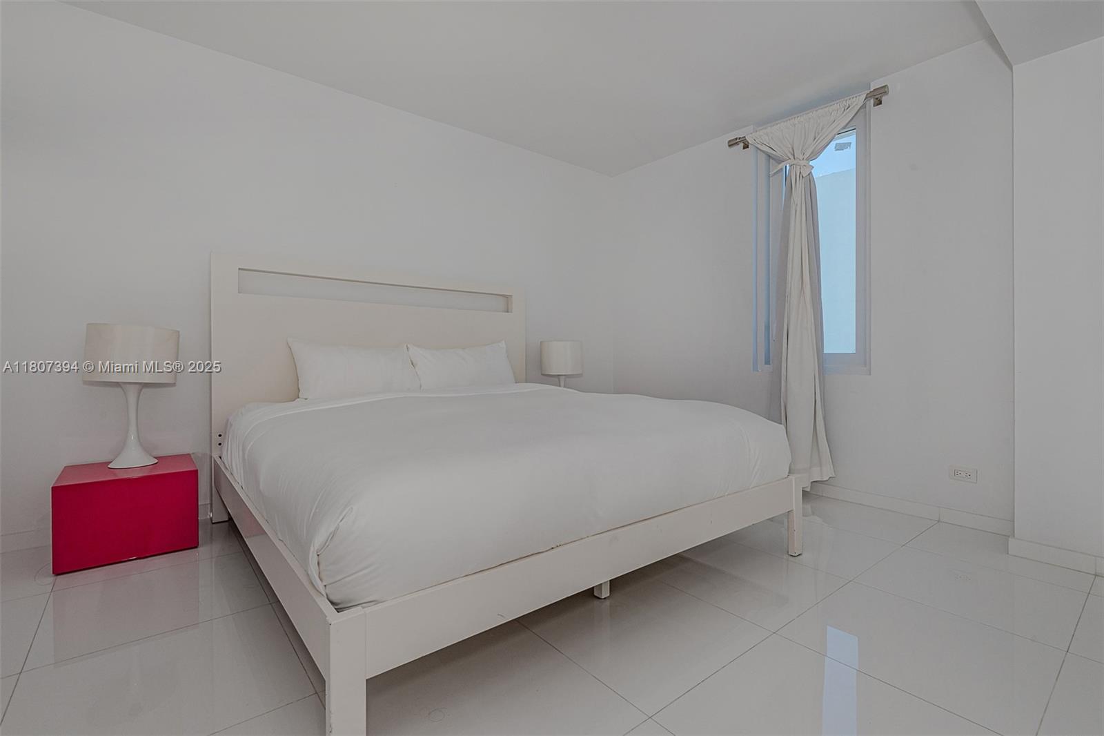 RONEY PALACE CONDO - Residential Lease