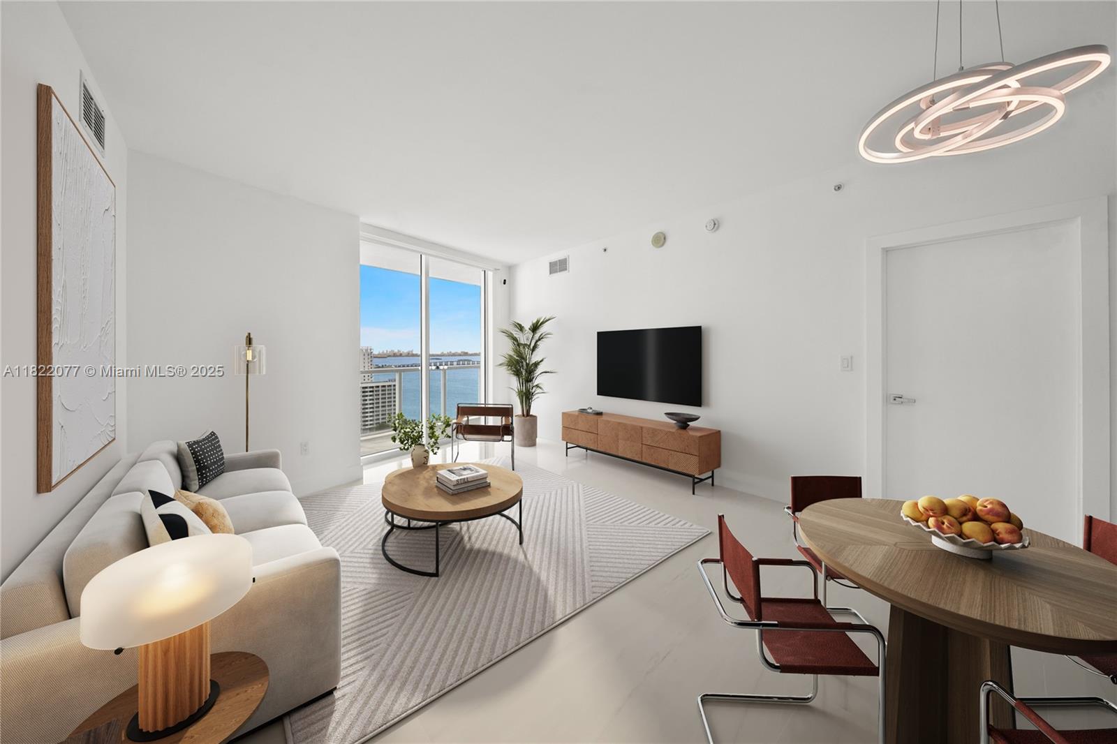 1900 N Bayshore Dr 2104, Miami, FL, 33132/$715,000 2 1900 N Bayshore Dr 2104