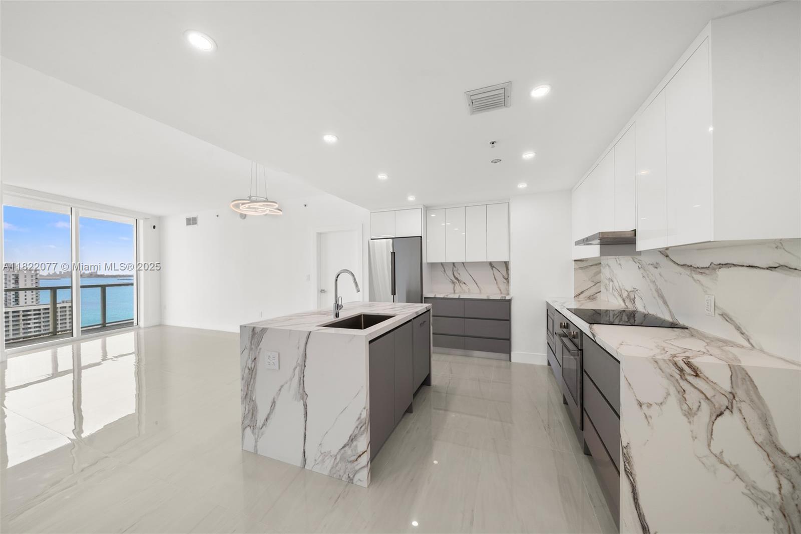 Property for Sale at 1900 N Bayshore Dr 2104, Miami, Broward County, Florida - Bedrooms: 2 
Bathrooms: 2  - $715,000
