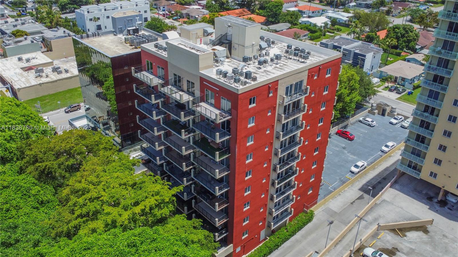 EMERALD PLAZA ON CORAL WA - Residential