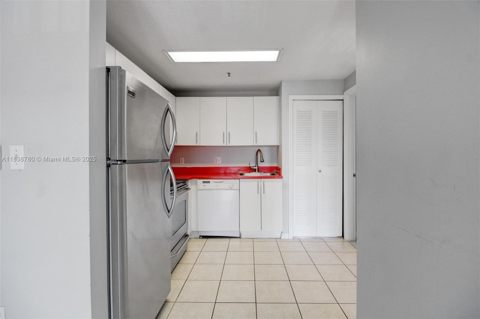 EMERALD PLAZA ON CORAL WA - Residential