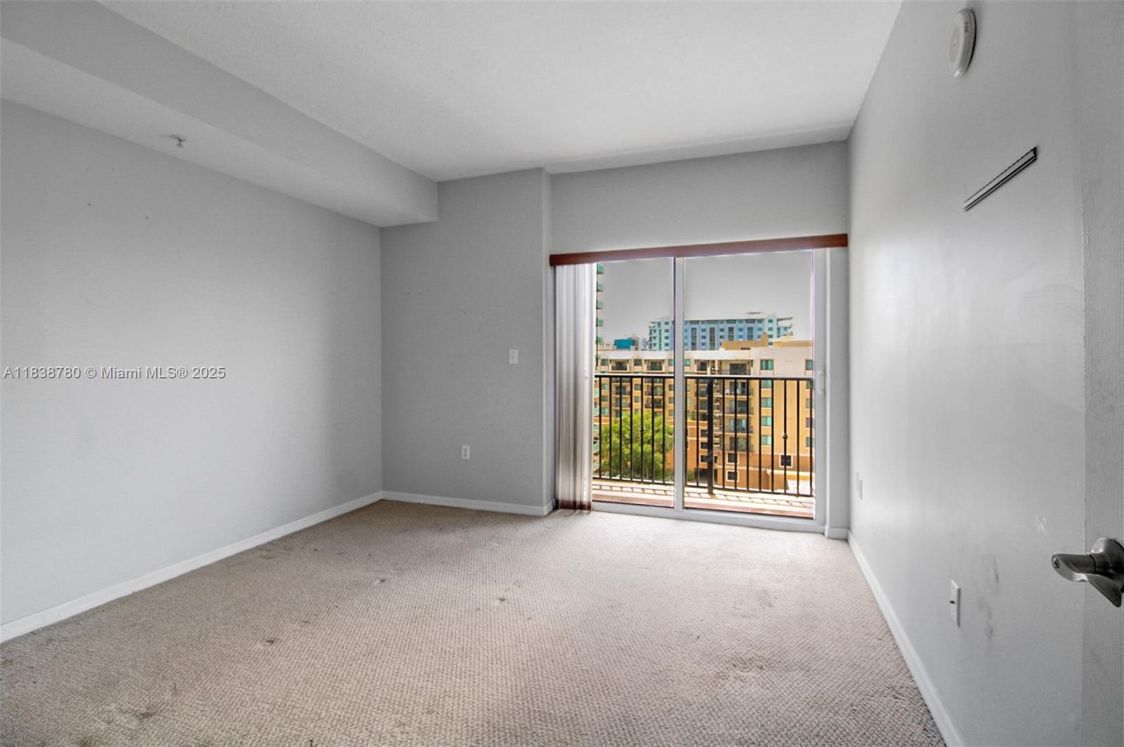 EMERALD PLAZA ON CORAL WA - Residential