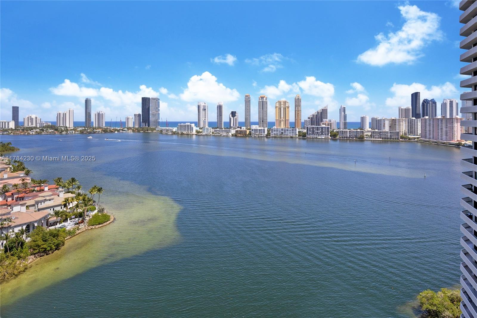 4000 Island Blvd 2002