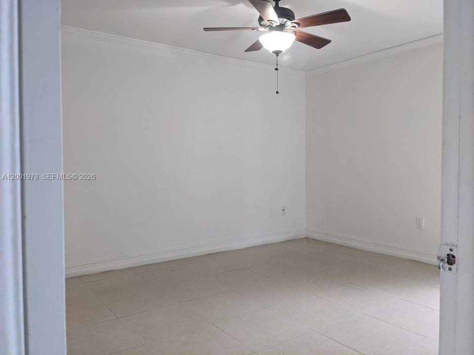 LAS BRISAS@ COUNTRY CLUB - Residential Lease