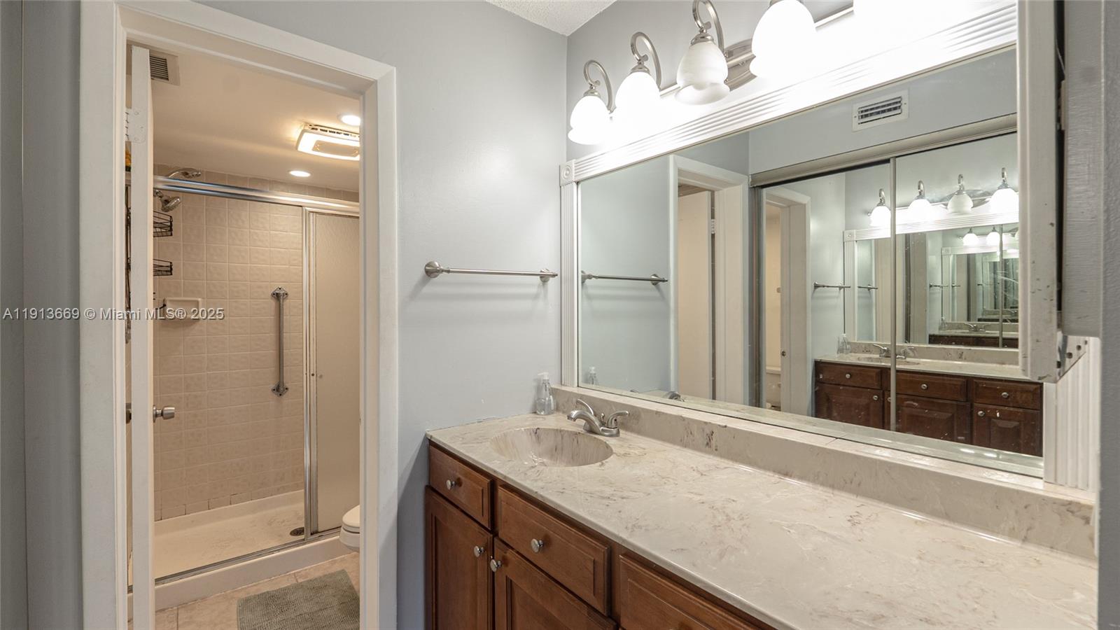 KARANDA VILLAGE VII-D CON - Residential