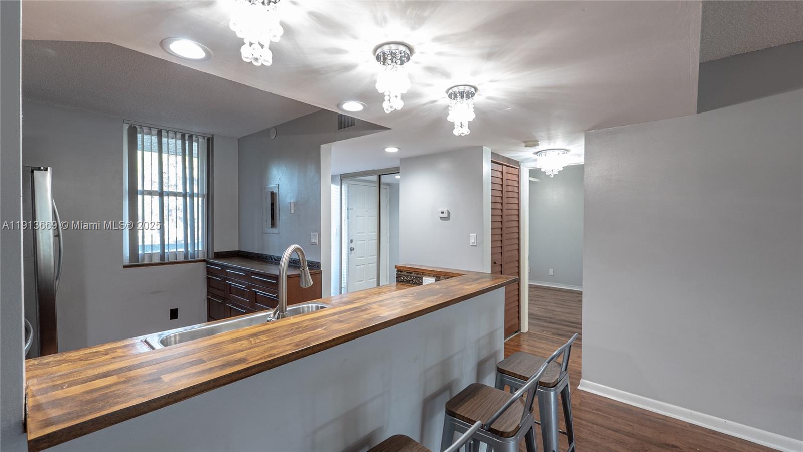 KARANDA VILLAGE VII-D CON - Residential