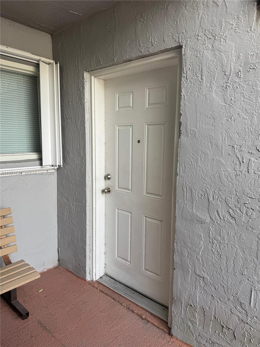 VILLA DORAL CONDO NO 5 - Residential Lease