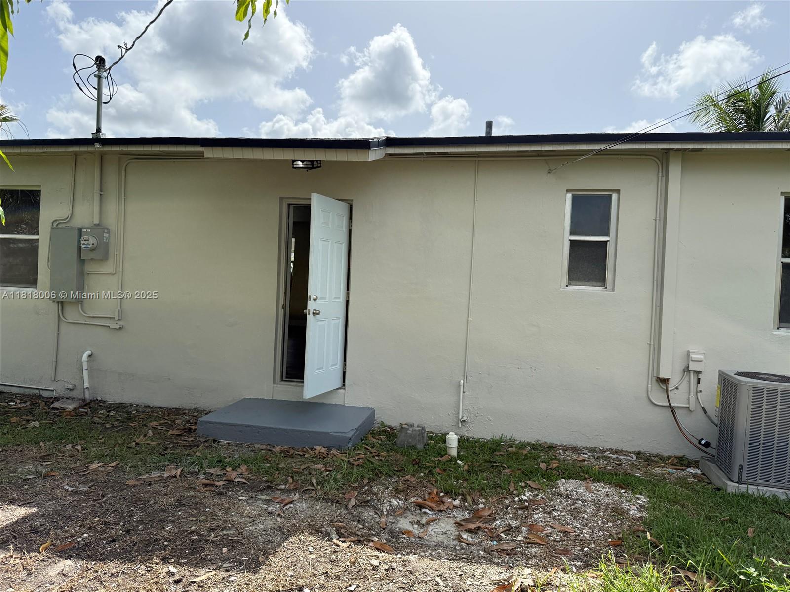 RICHMOND HEIGHTS - Residential