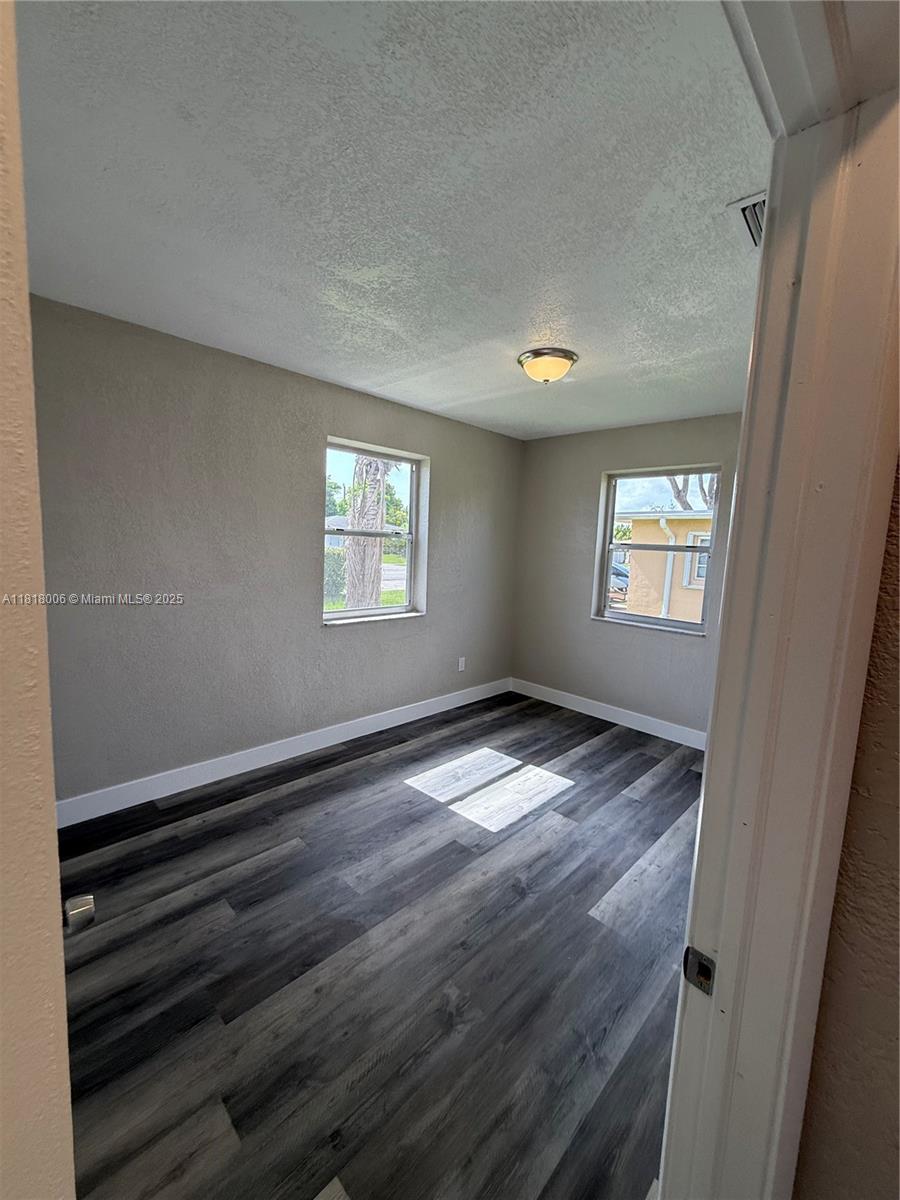 RICHMOND HEIGHTS - Residential