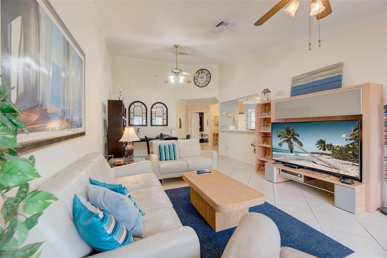 THE LAKES - Residential