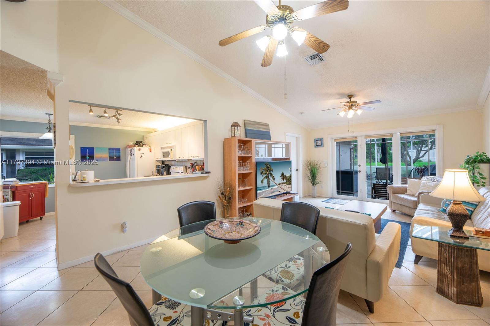 THE LAKES - Residential