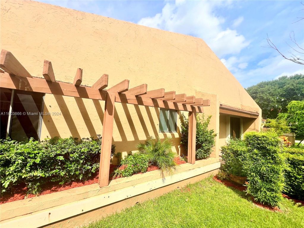 Photo of 809 NW 79th Ter, Plantation, FL 33324 (MLS # A11603866)