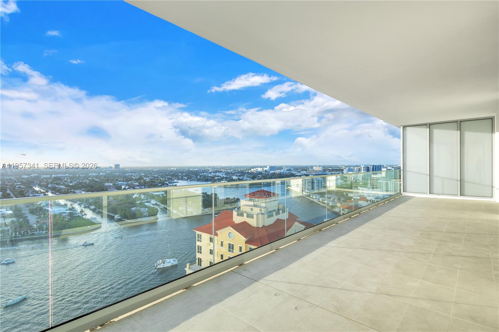 Selene Oceanfront Residenc - Residential