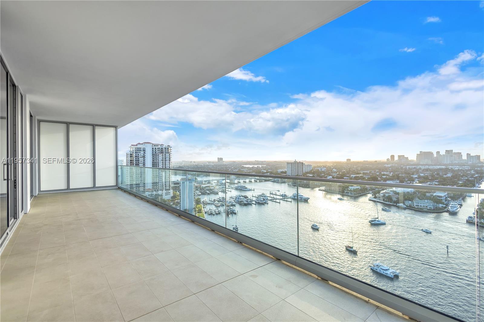 Selene Oceanfront Residenc - Residential