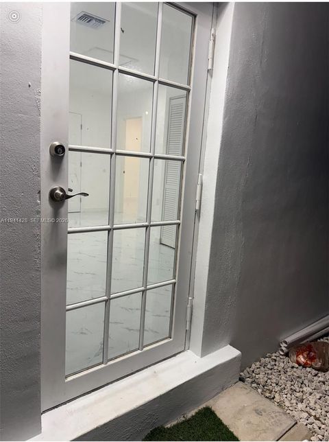 4200 SW 96th Ave 2 Miami FL 33165