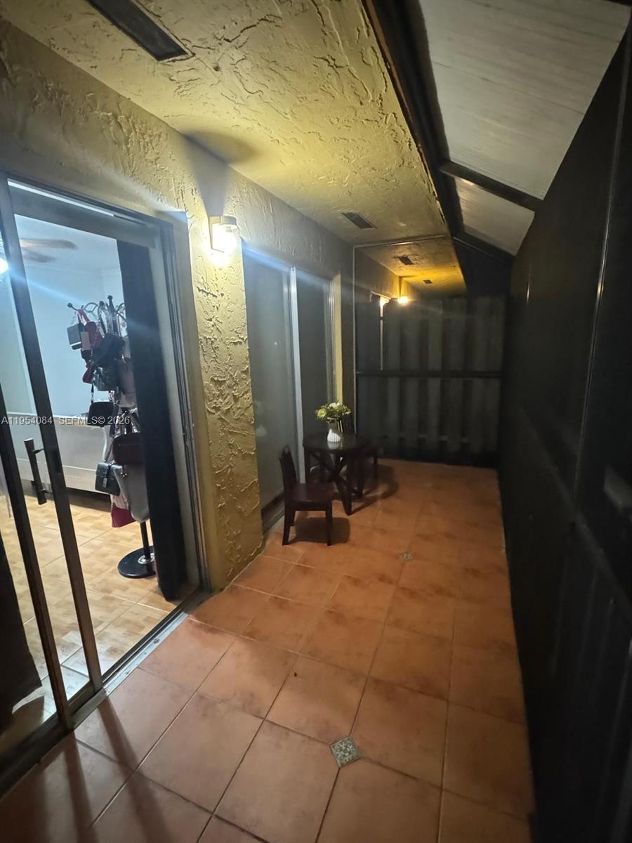 CENTRE COURT CONDO - Residential