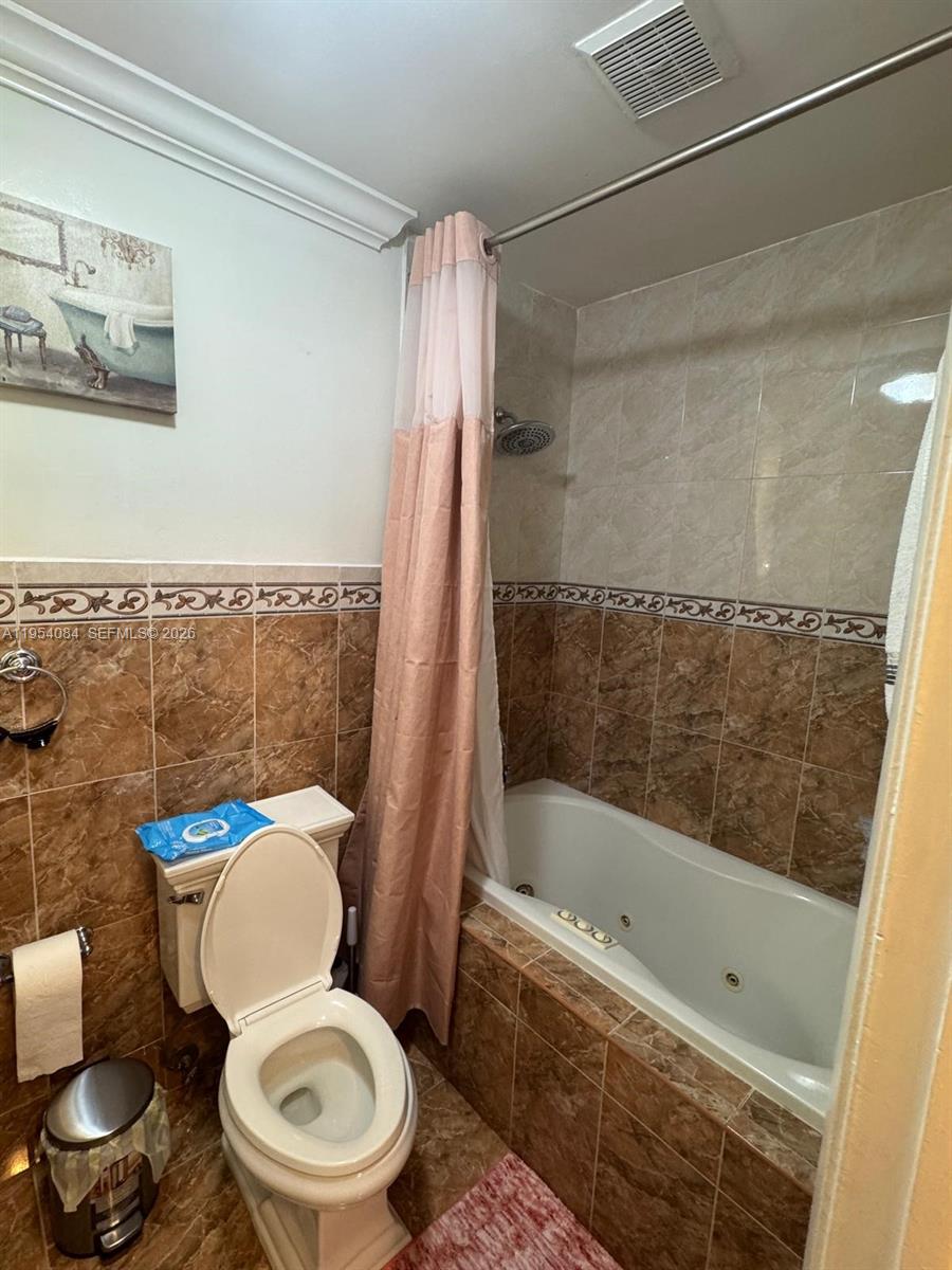 CENTRE COURT CONDO - Residential