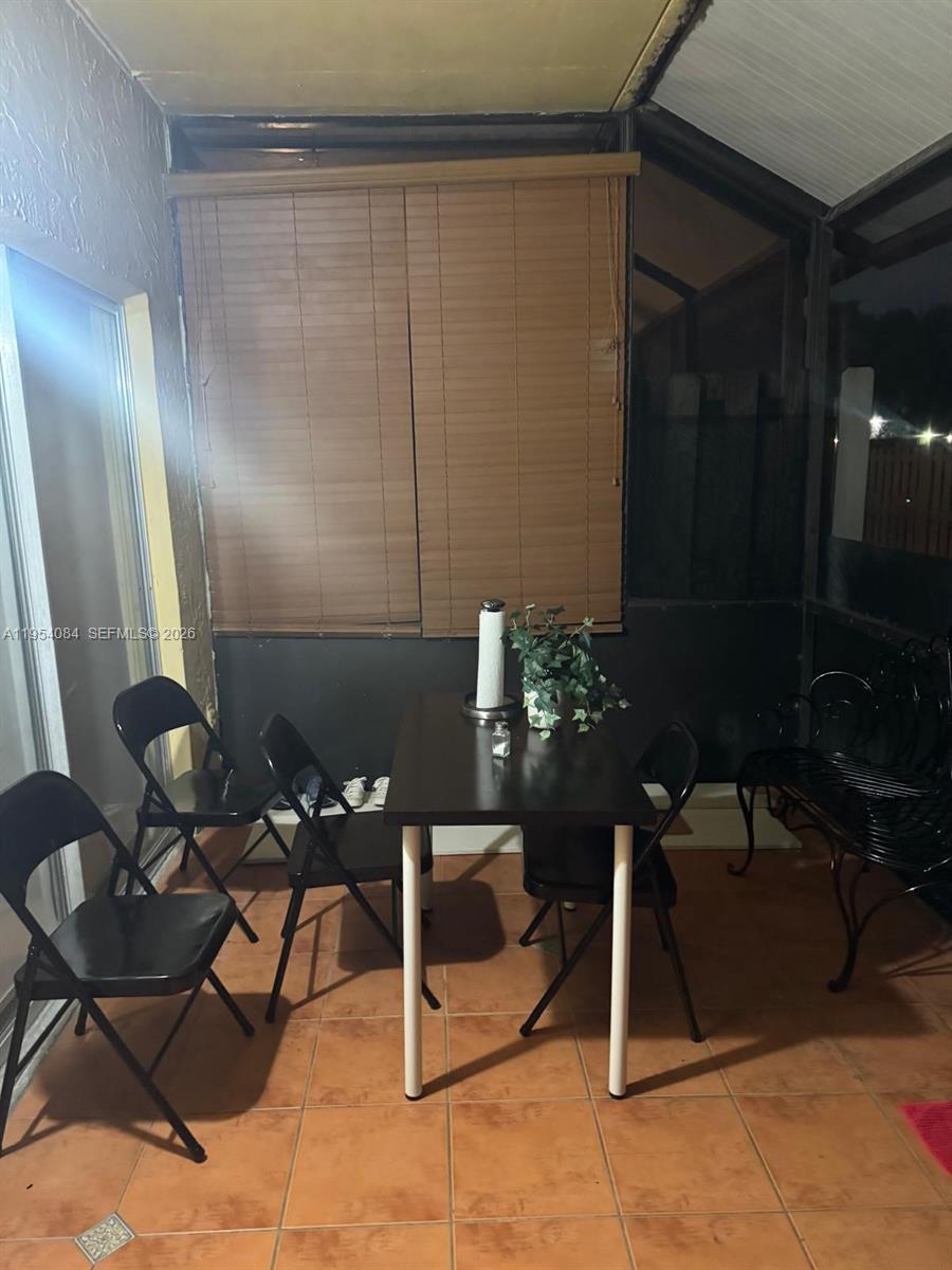 CENTRE COURT CONDO - Residential