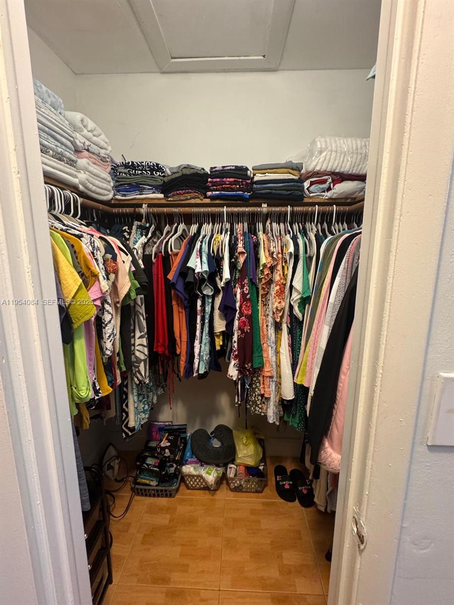 CENTRE COURT CONDO - Residential