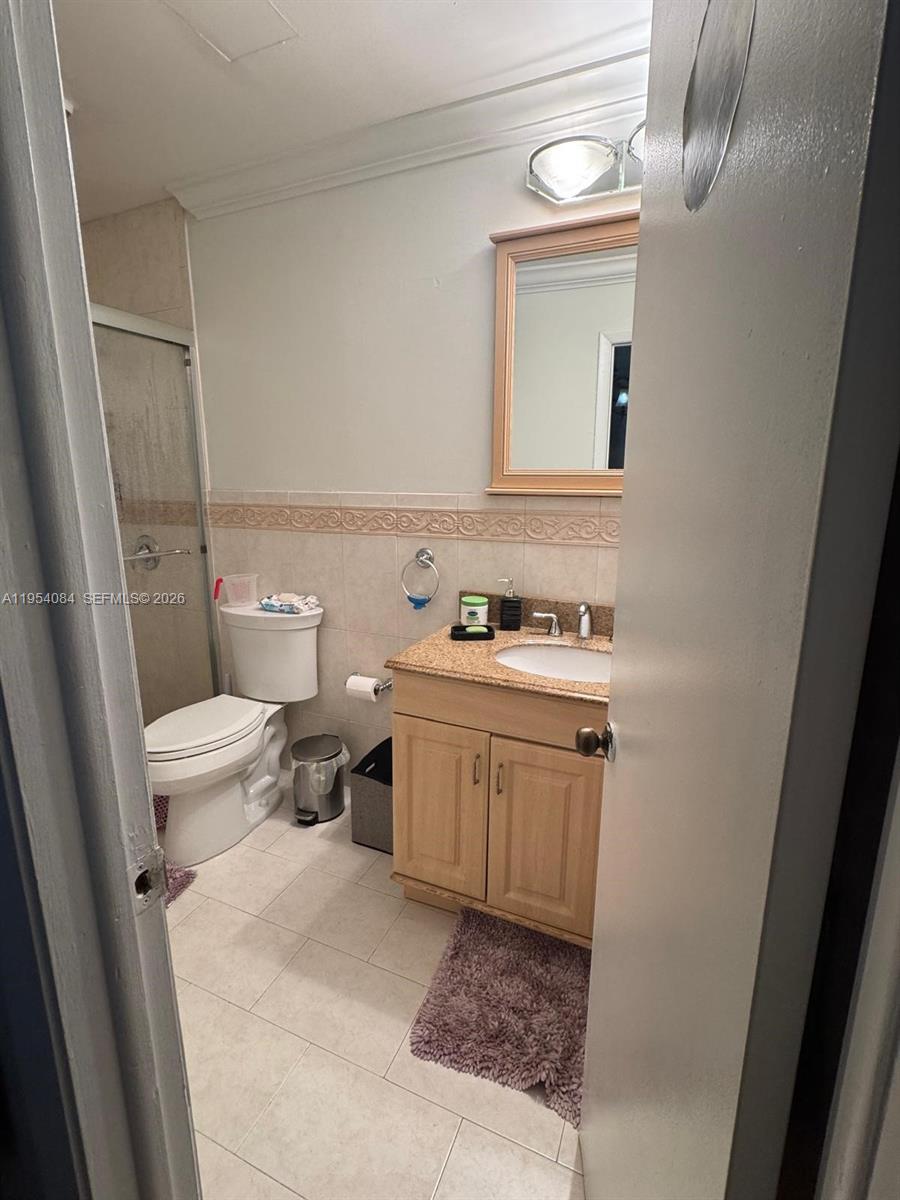 CENTRE COURT CONDO - Residential