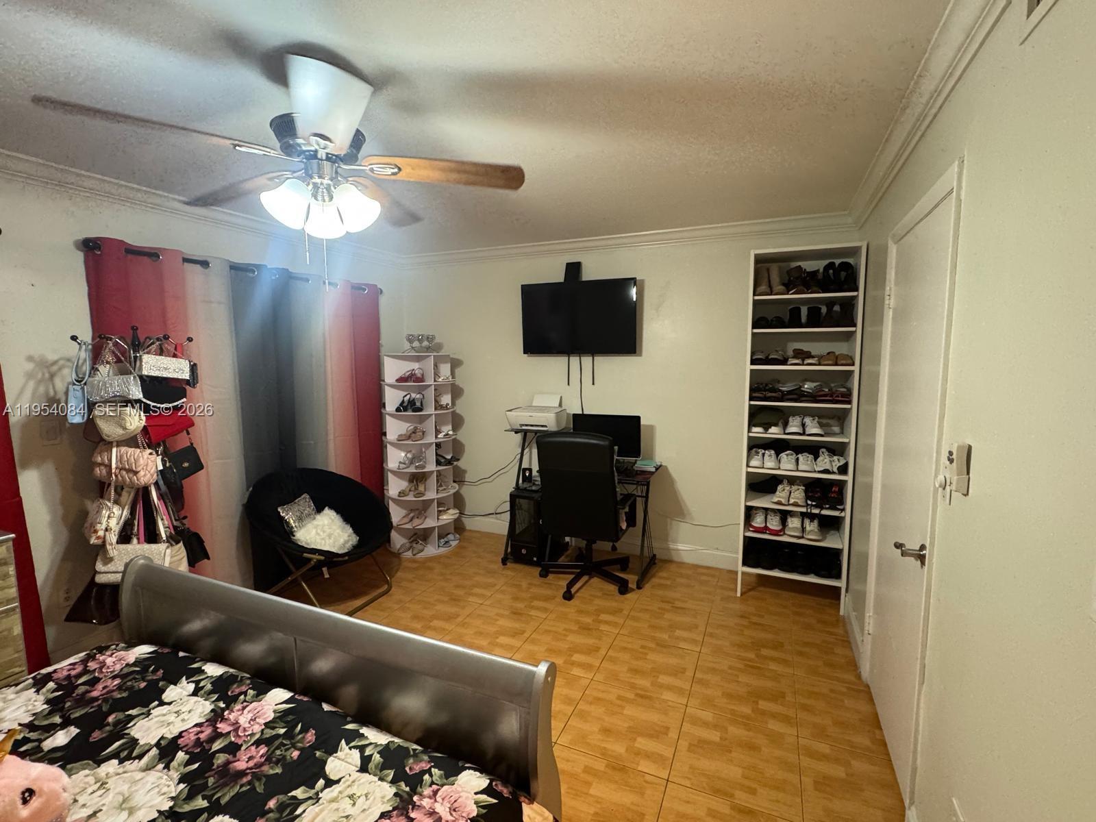 CENTRE COURT CONDO - Residential