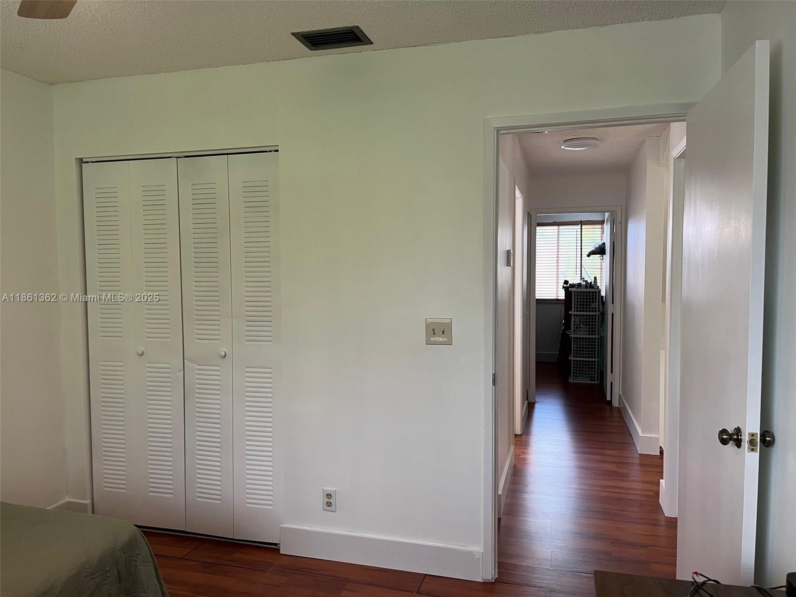 WOODGATE CONDOMINIUM 14 - Residential