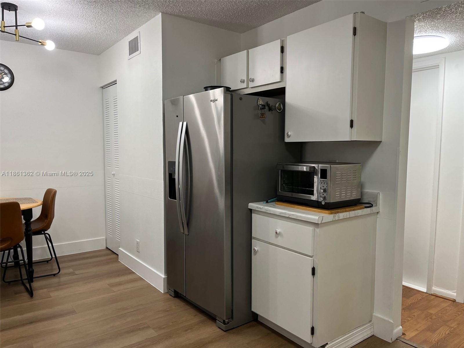 WOODGATE CONDOMINIUM 14 - Residential