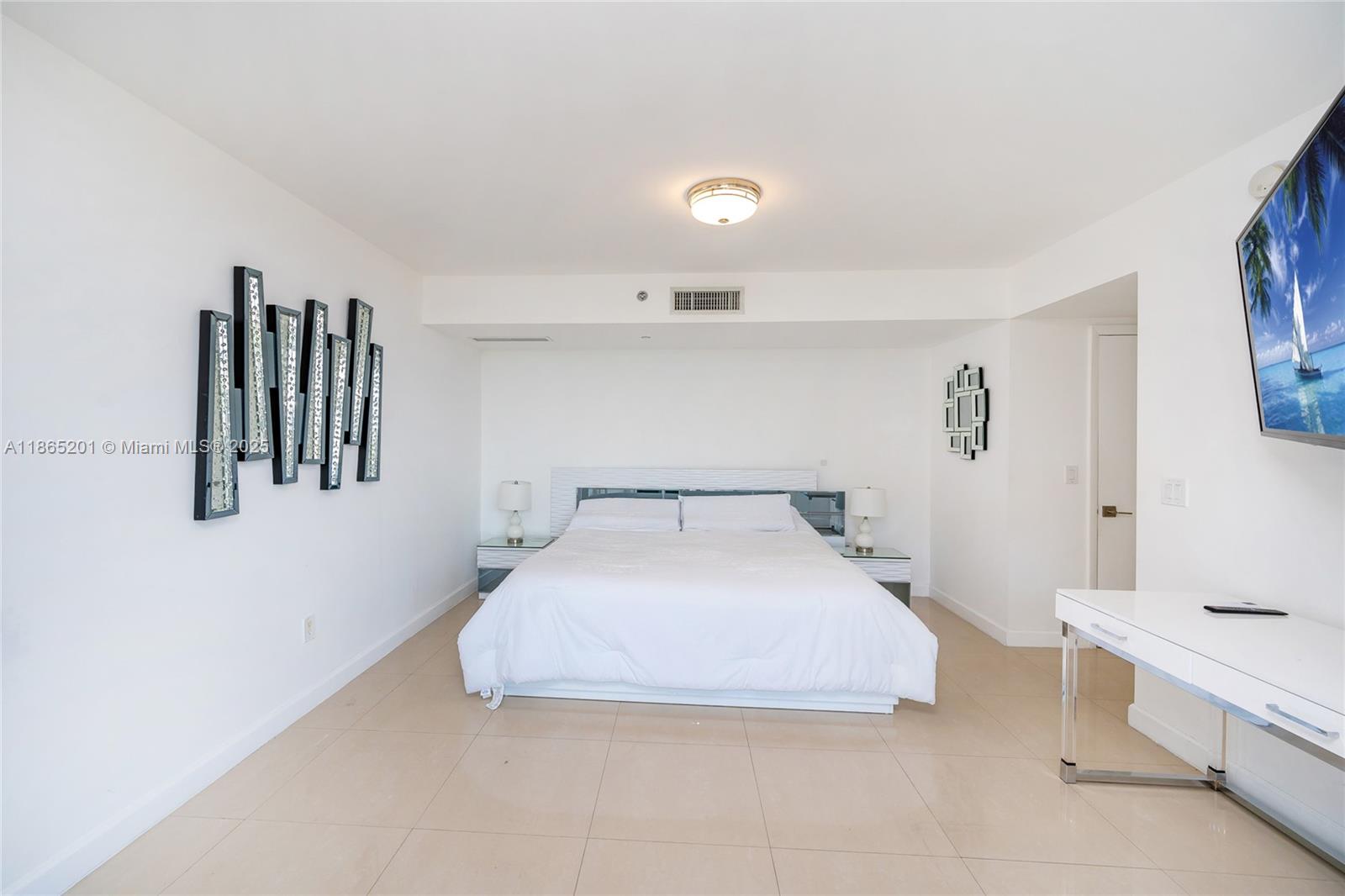 OCEAN FOUR CONDO - Residential Lease