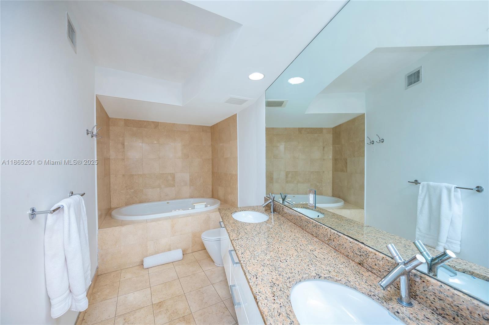 OCEAN FOUR CONDO - Residential Lease