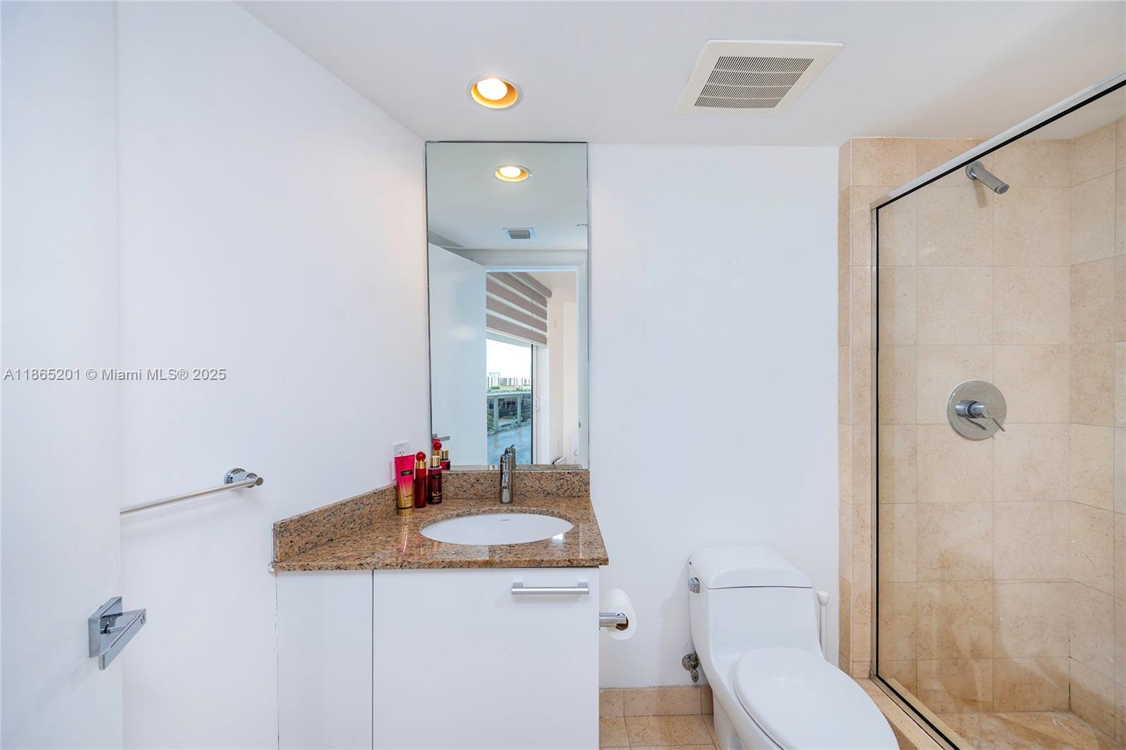 OCEAN FOUR CONDO - Residential Lease