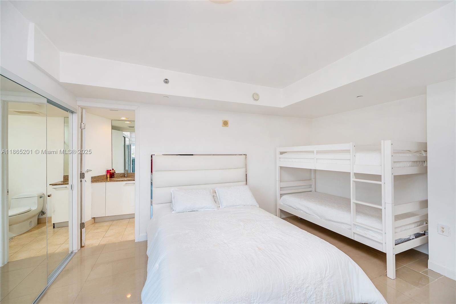 OCEAN FOUR CONDO - Residential Lease