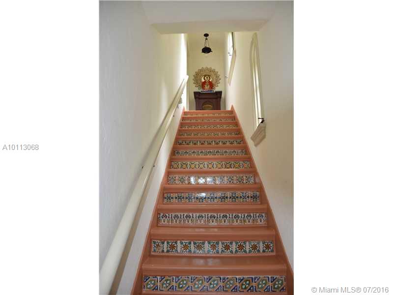 CORAL GABLES SEC E PB 8-1 - Residential Lease