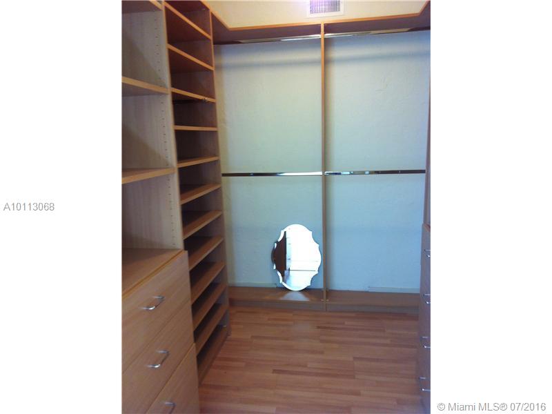 CORAL GABLES SEC E PB 8-1 - Residential Lease