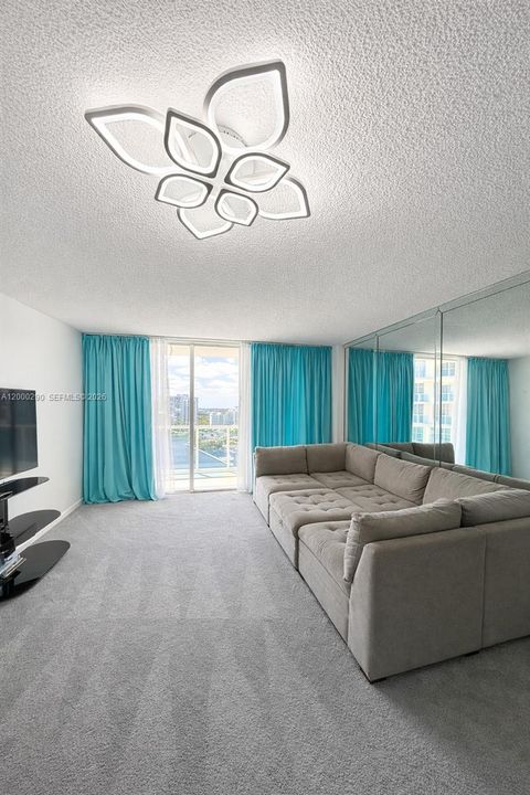 Photo of 3800 S Ocean Dr #1623, Hollywood, FL 33019 (MLS # A12000290)