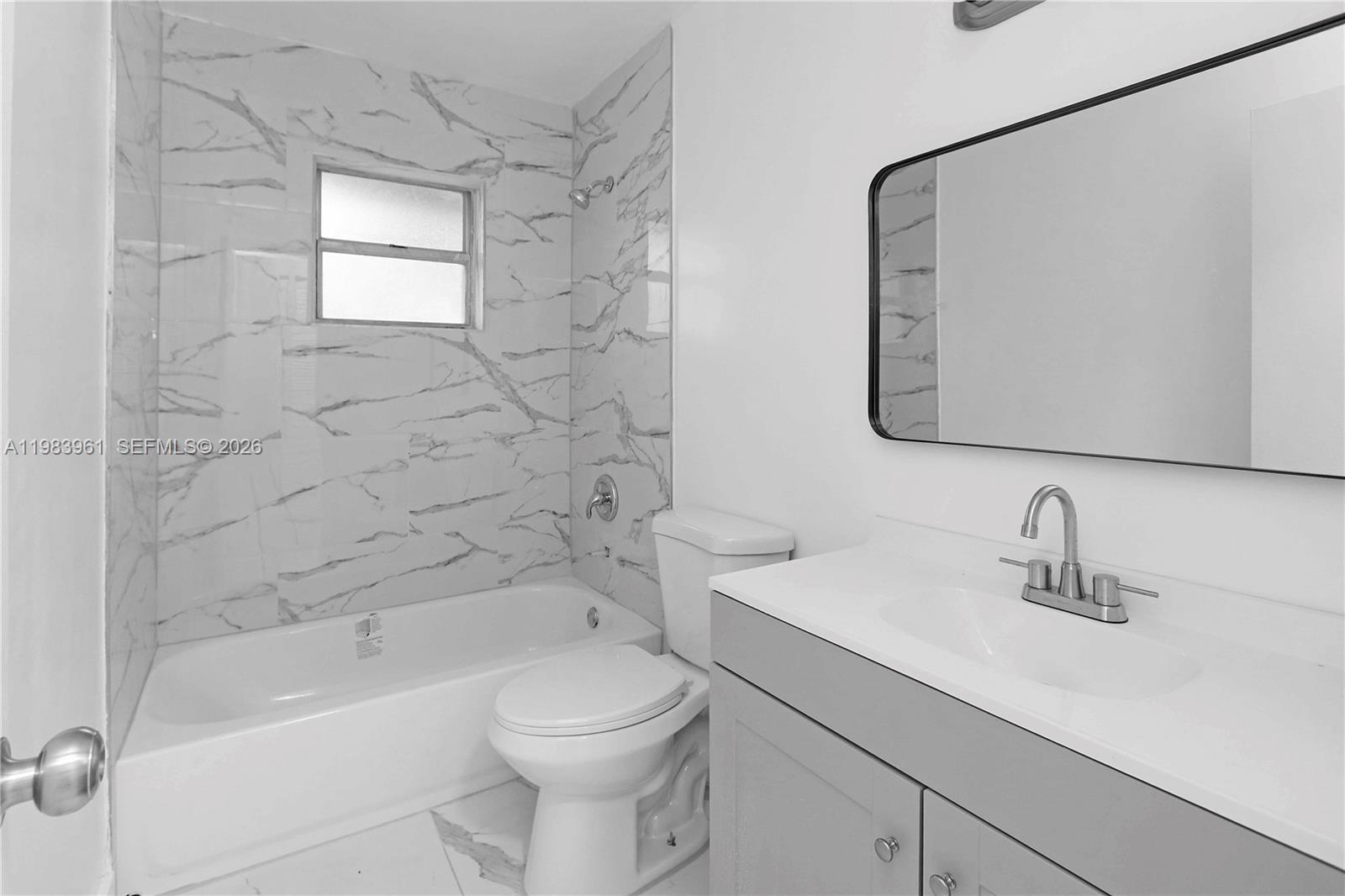 GREENWOOD VILLAS - Residential