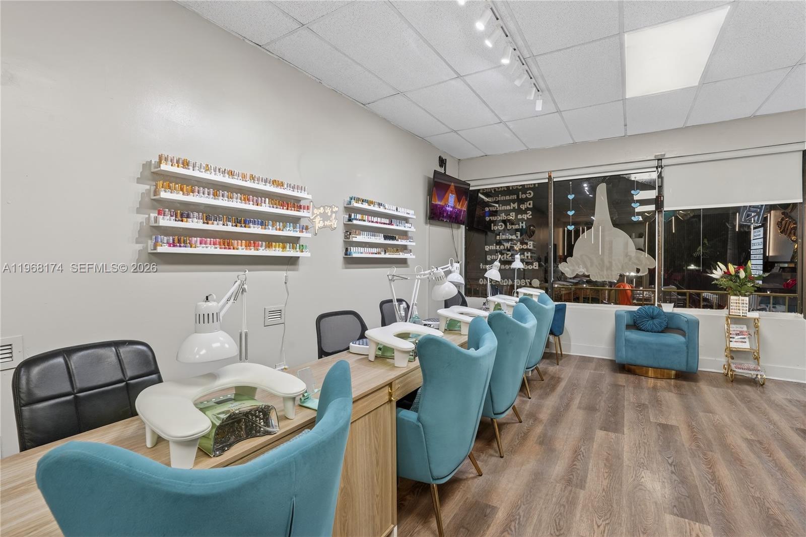 Full Services Beauty For Sale In Little Havana