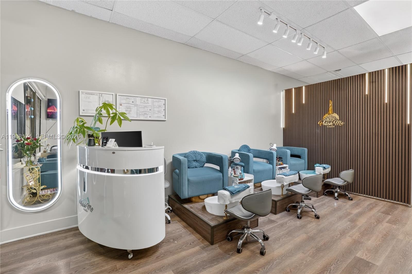 Full Services Beauty For Sale In Little Havana