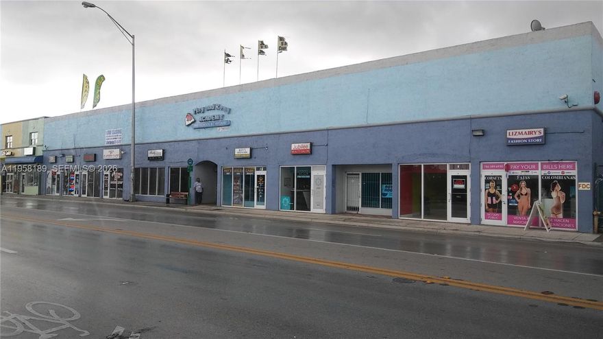 Space for lease in well maintained building on busy NW 36 street in Allapatah. Close to Midtown/Wynwood.