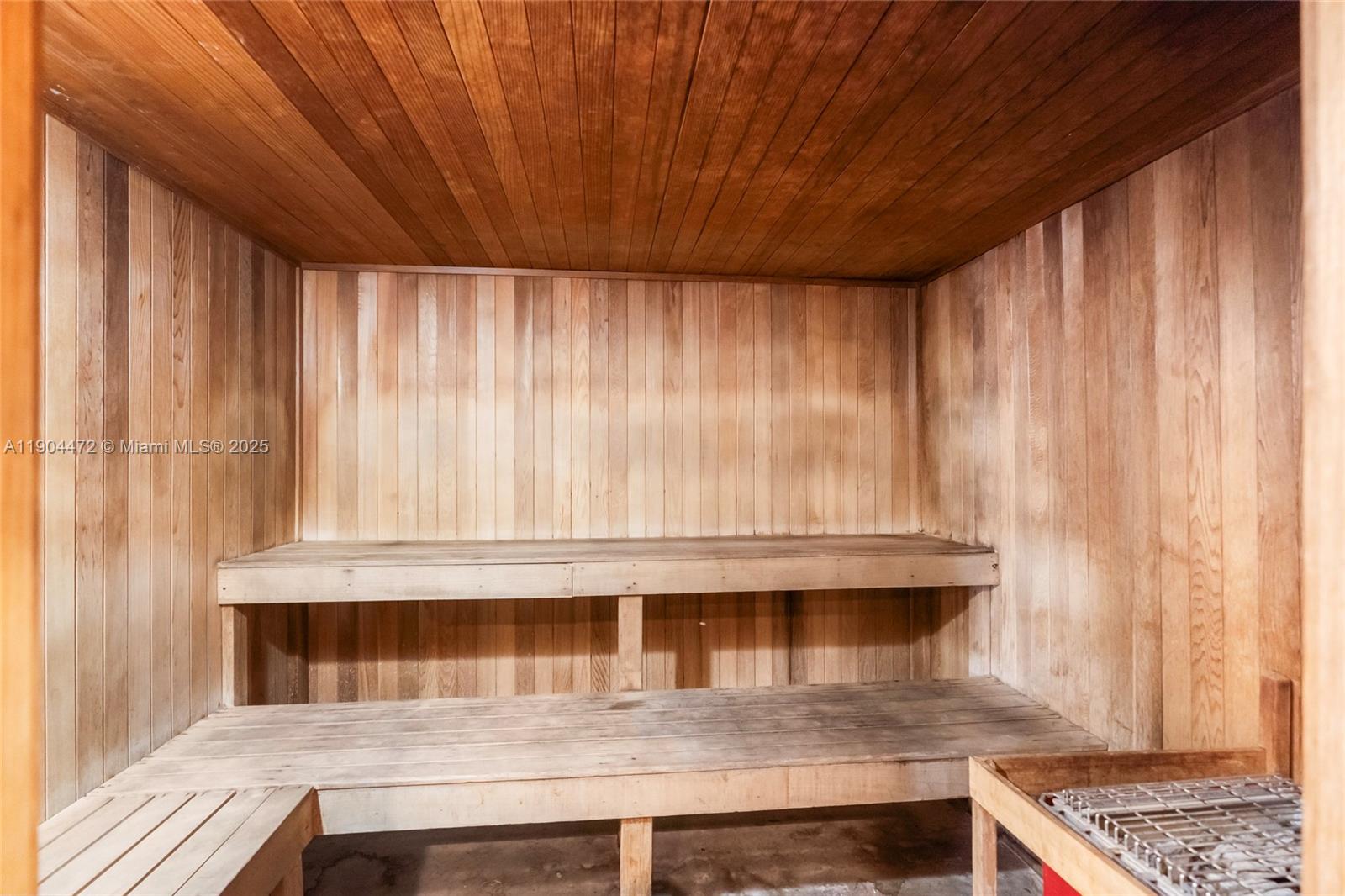 360 CONDO A - Residential