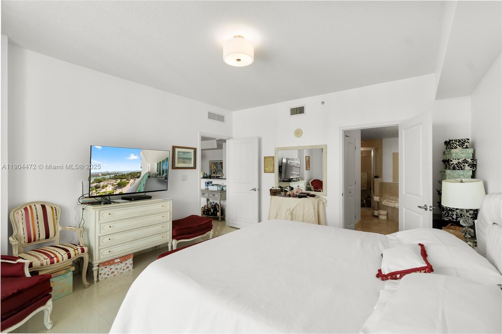 360 CONDO A - Residential