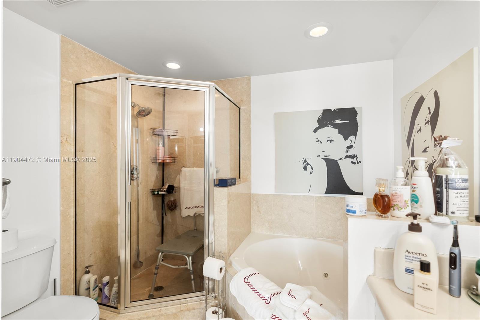 360 CONDO A - Residential