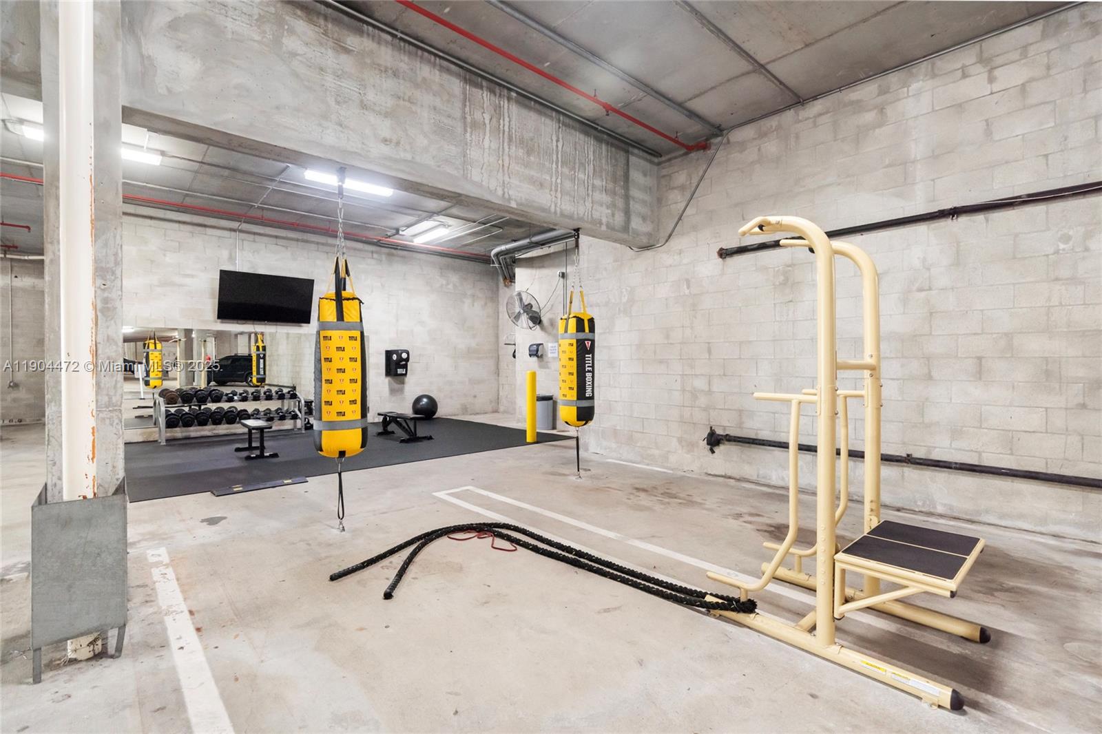 360 CONDO A - Residential