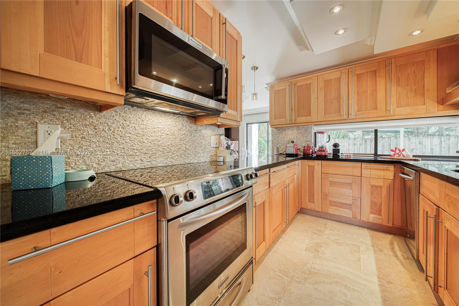 MUNDYS - Residential Lease