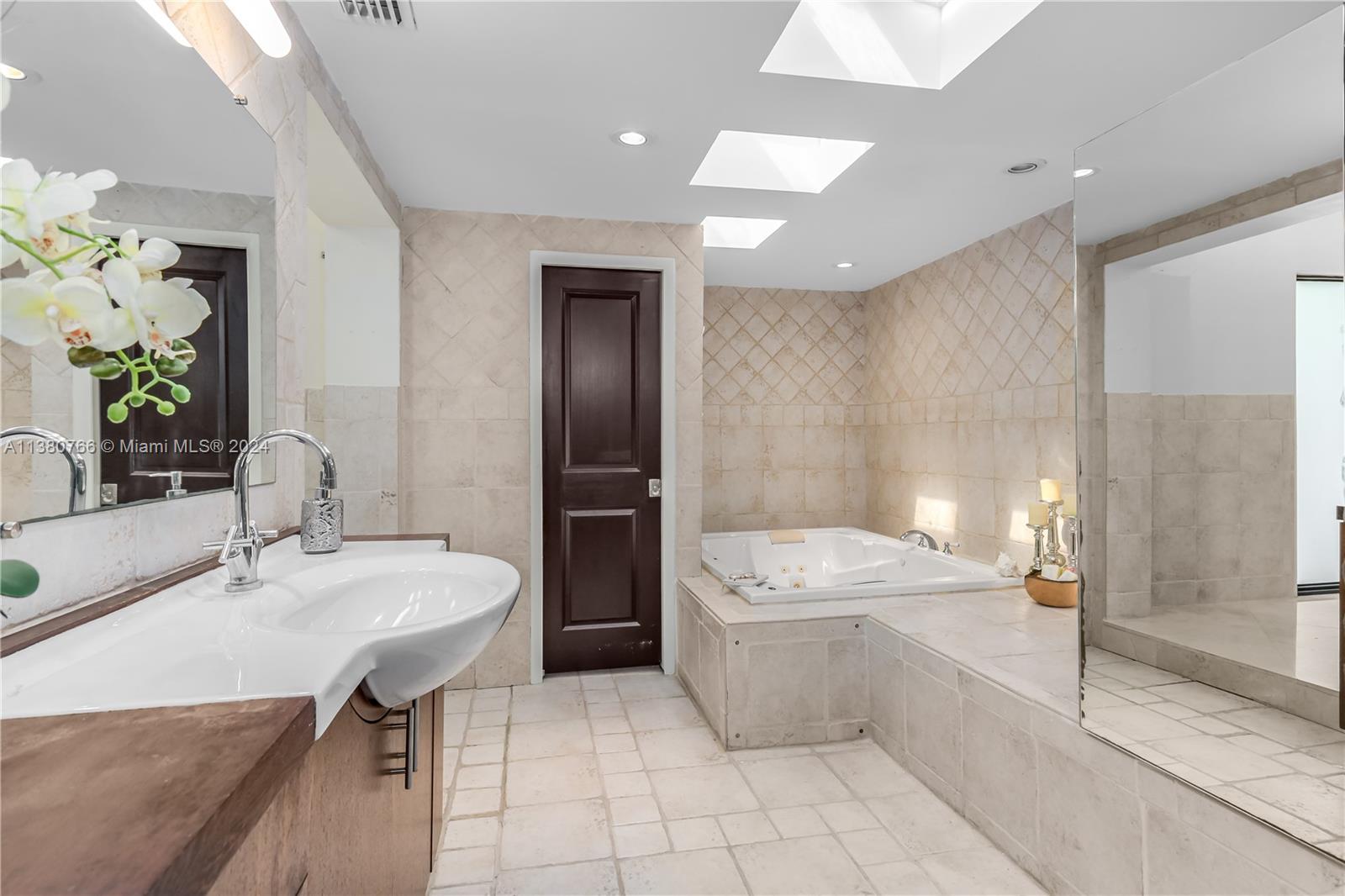 BAY HEIGHTS 1ST ADDN - Residential