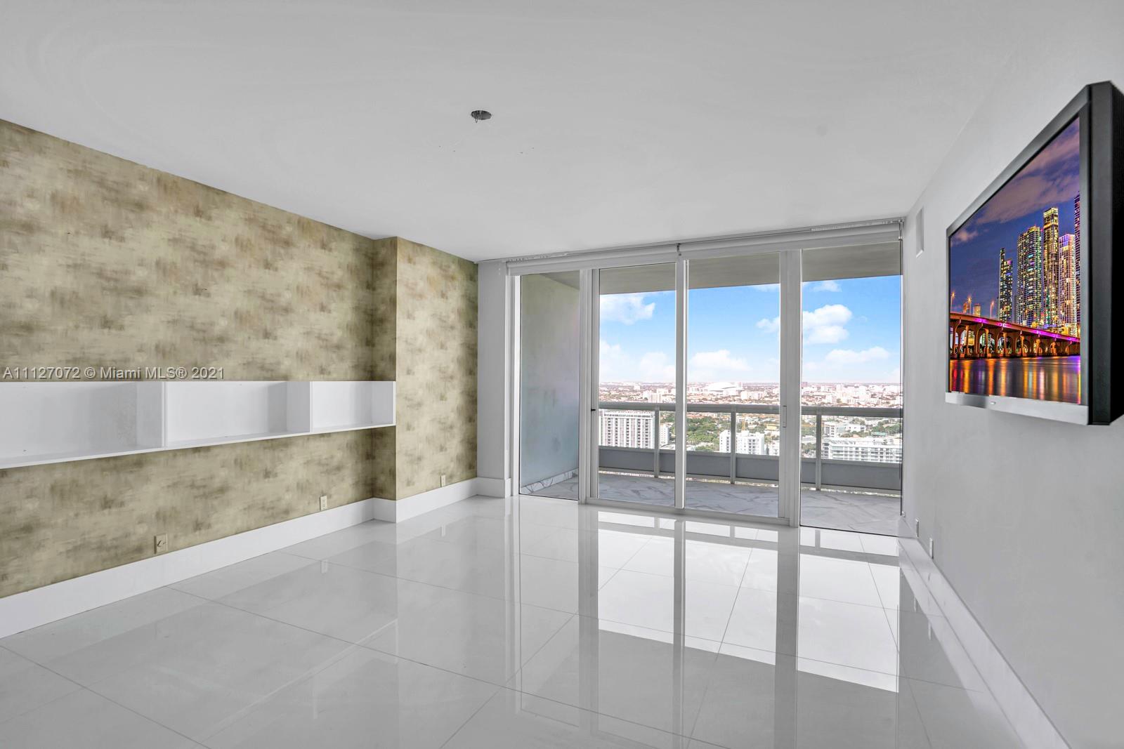 SANTA MARIA CONDO - Residential