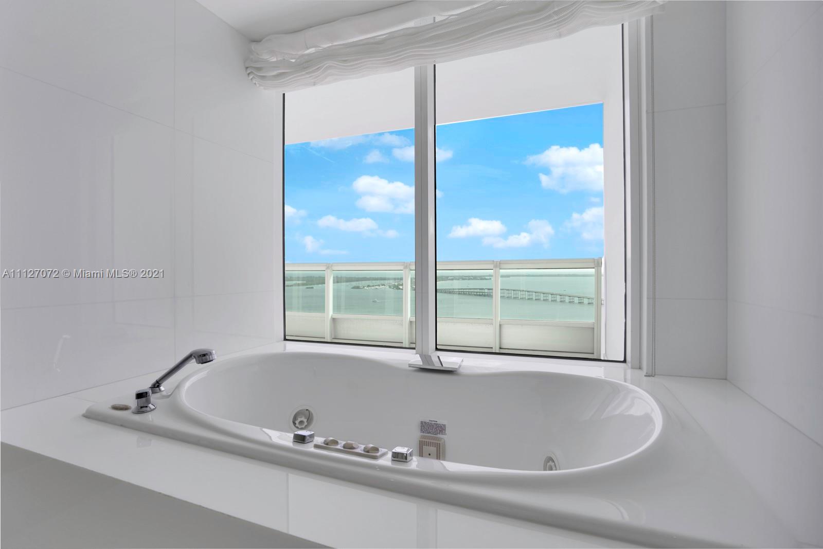 SANTA MARIA CONDO - Residential