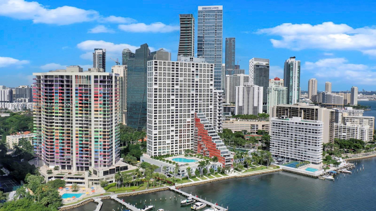 SANTA MARIA CONDO - Residential