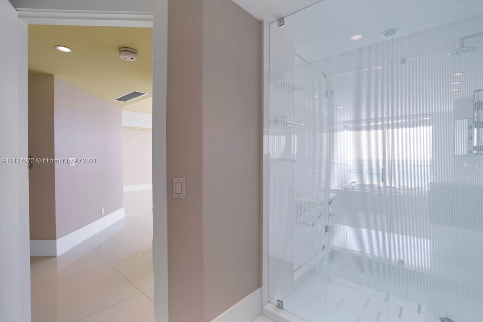 SANTA MARIA CONDO - Residential