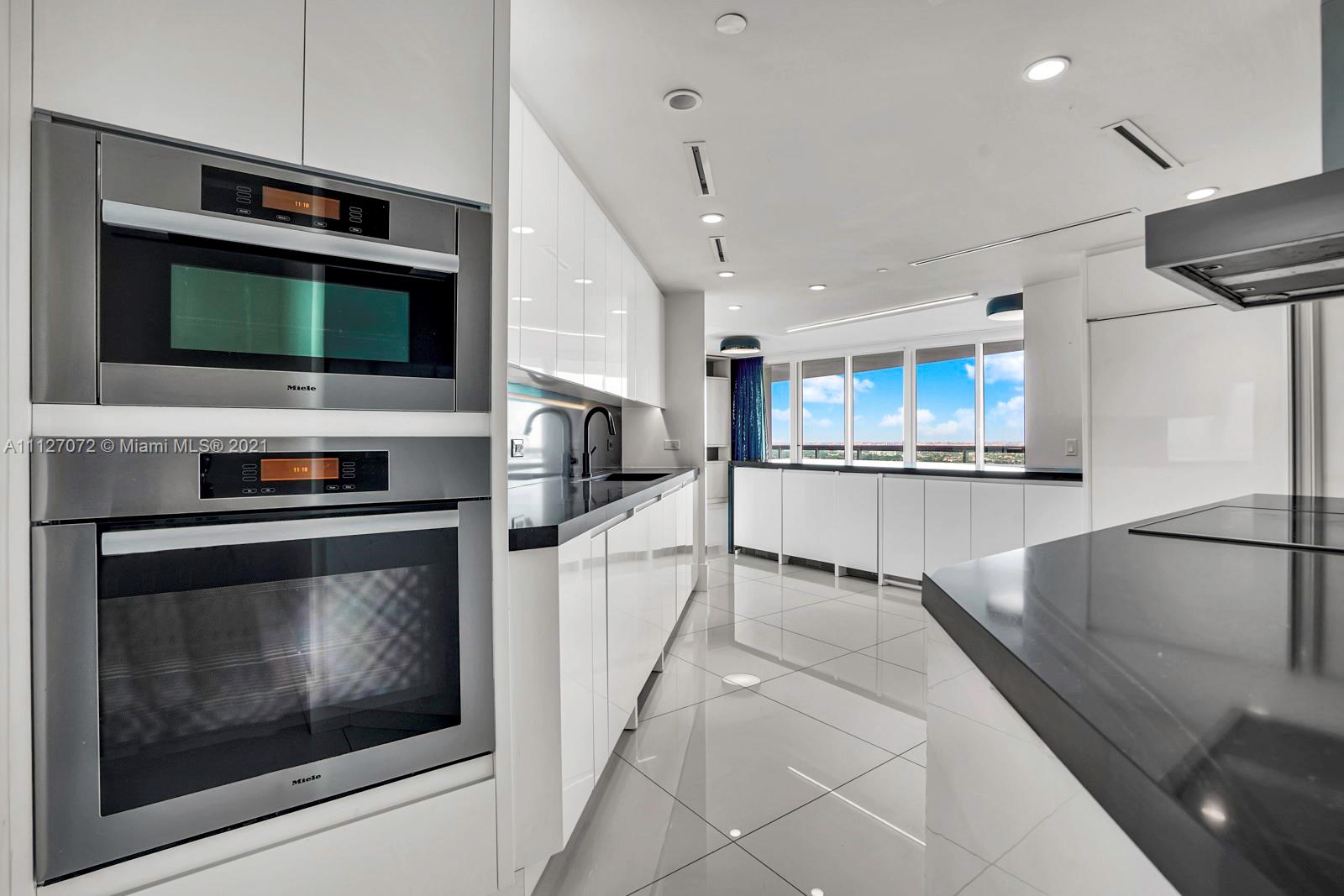 SANTA MARIA CONDO - Residential