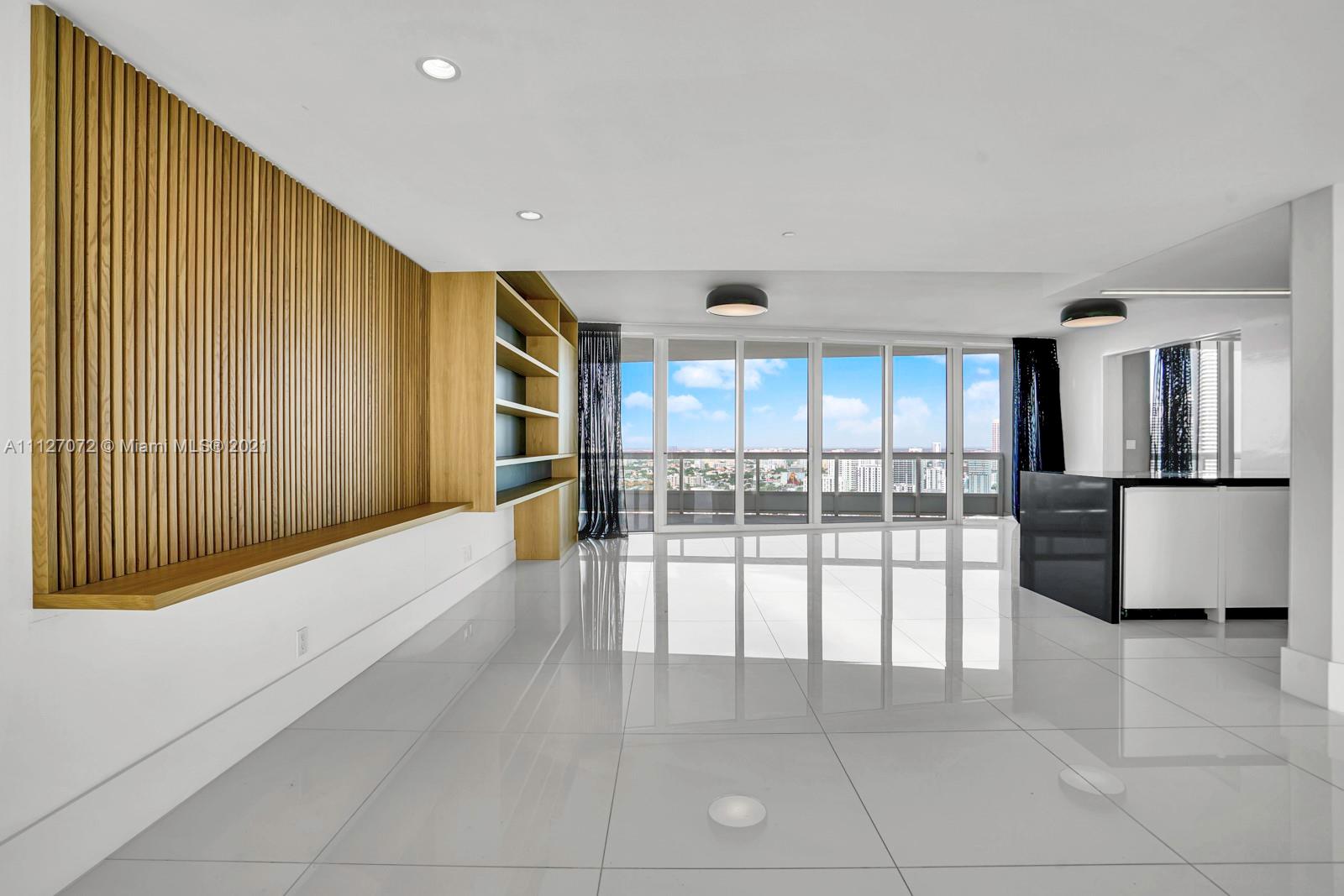 SANTA MARIA CONDO - Residential